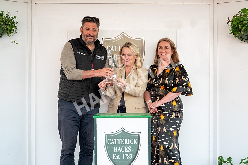 310524-Race 5-Dusk Dame-2327 - Race 5