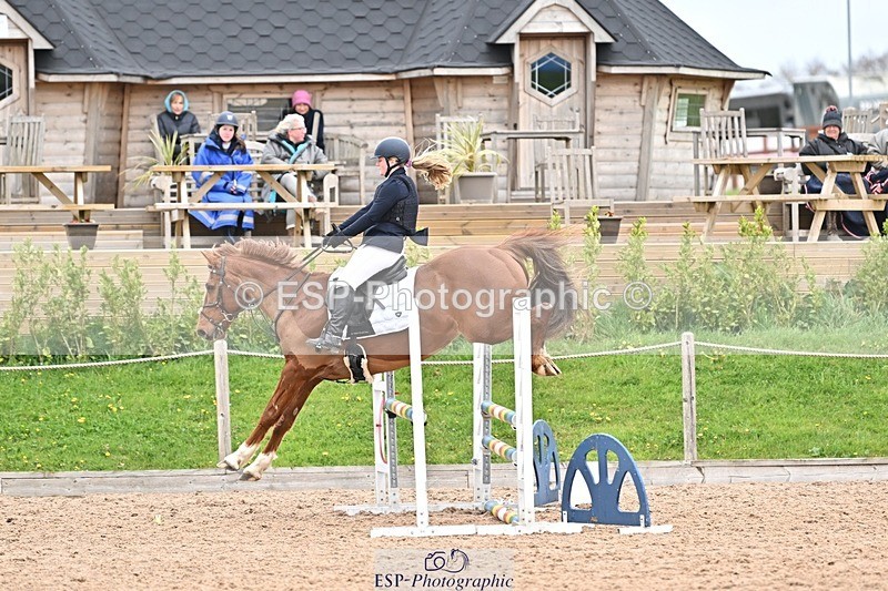 250414-113751-00607 - 90cm Round 1