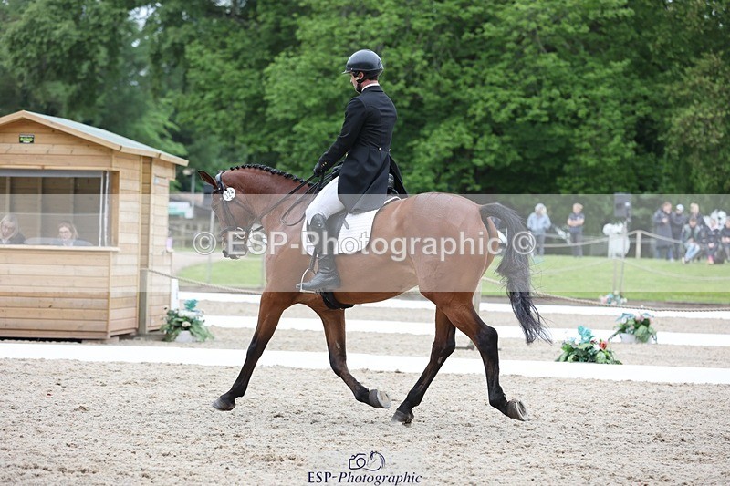 240523-173037-06157 - 324-COOMBELAND_SEMILLY-Rupert_Batting