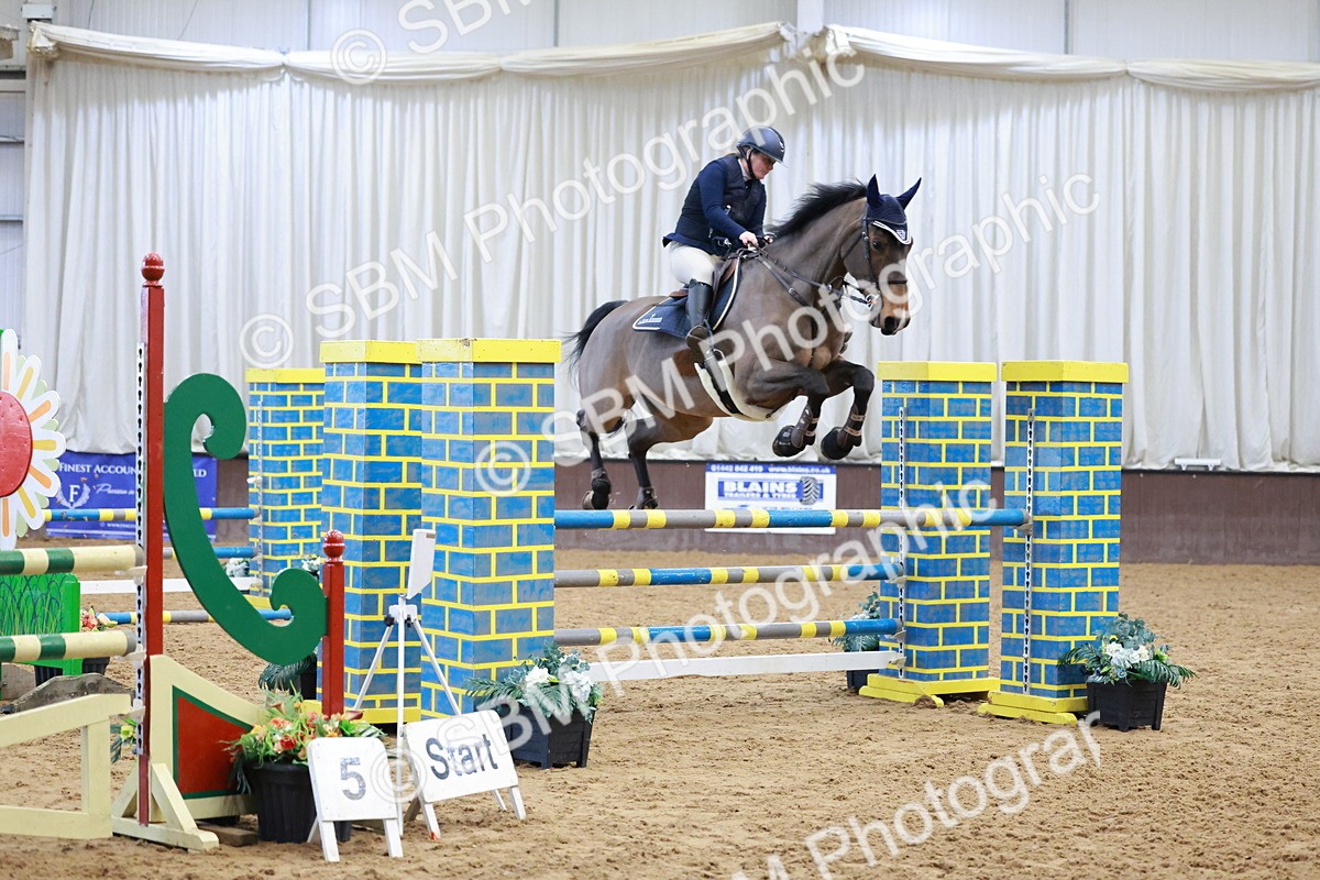 SBM_003702 - Class 11 - Senior Newcomers/ 1.10m Open