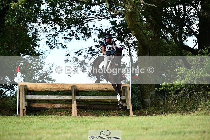 250831-172638-00463 - R-861-Carys.Thomas