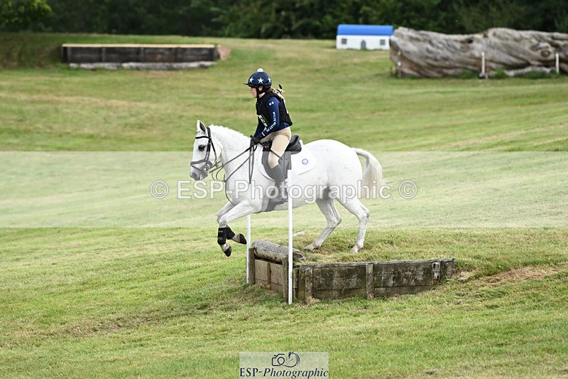 240825X-135610-34583 - 80cm XC 13.30 to 14.30