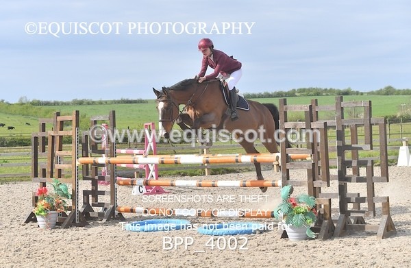 BPP_4002 - CLASS 9 - FRI - Senior Newcomers/ 1.10m Open