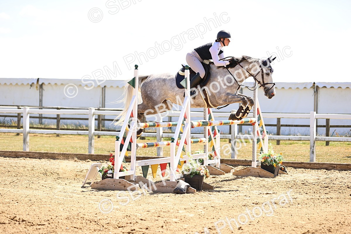 SBM_014905 - Class 15 - Senior Newcomers - 1.10m Open