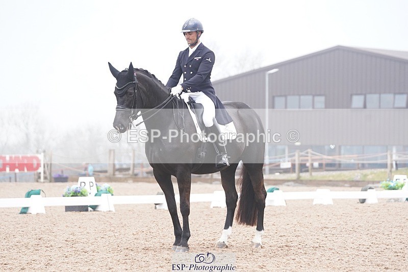 250404-092410-04013 - 022-Jezz.Palmer-Romanno.Weltino