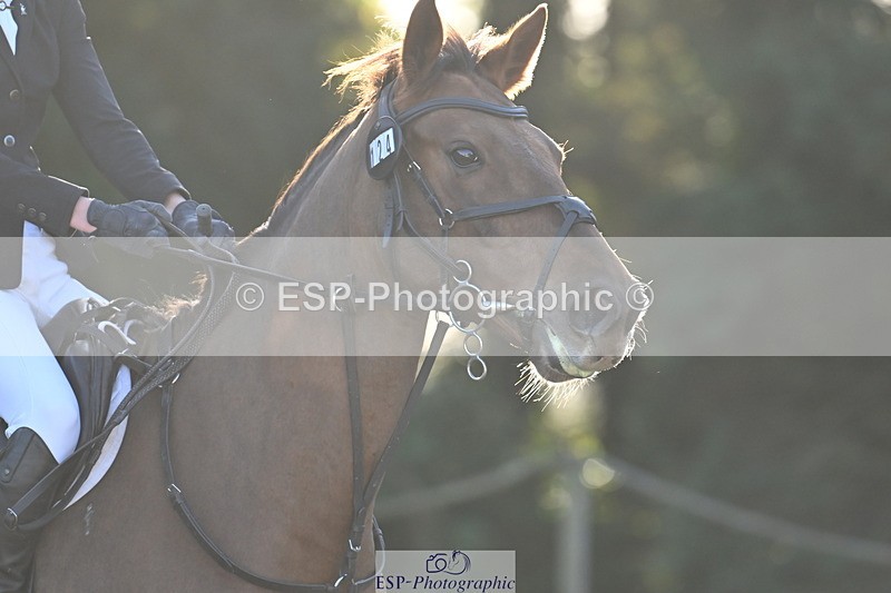 251024A-095441-06275 - B-124-Sophie.Lamb