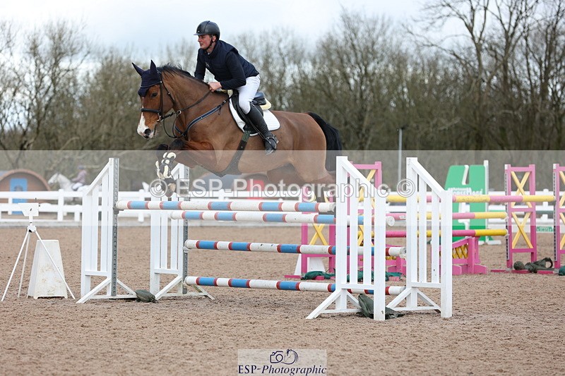 240223A-130039-01317 - Cls 5 Newcomers and 1.10m Open