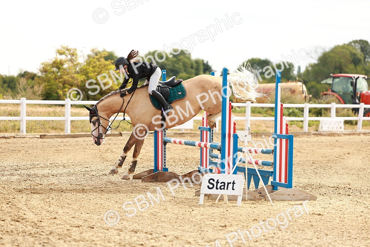 SBM_002078 - Class 8 - Clear Round