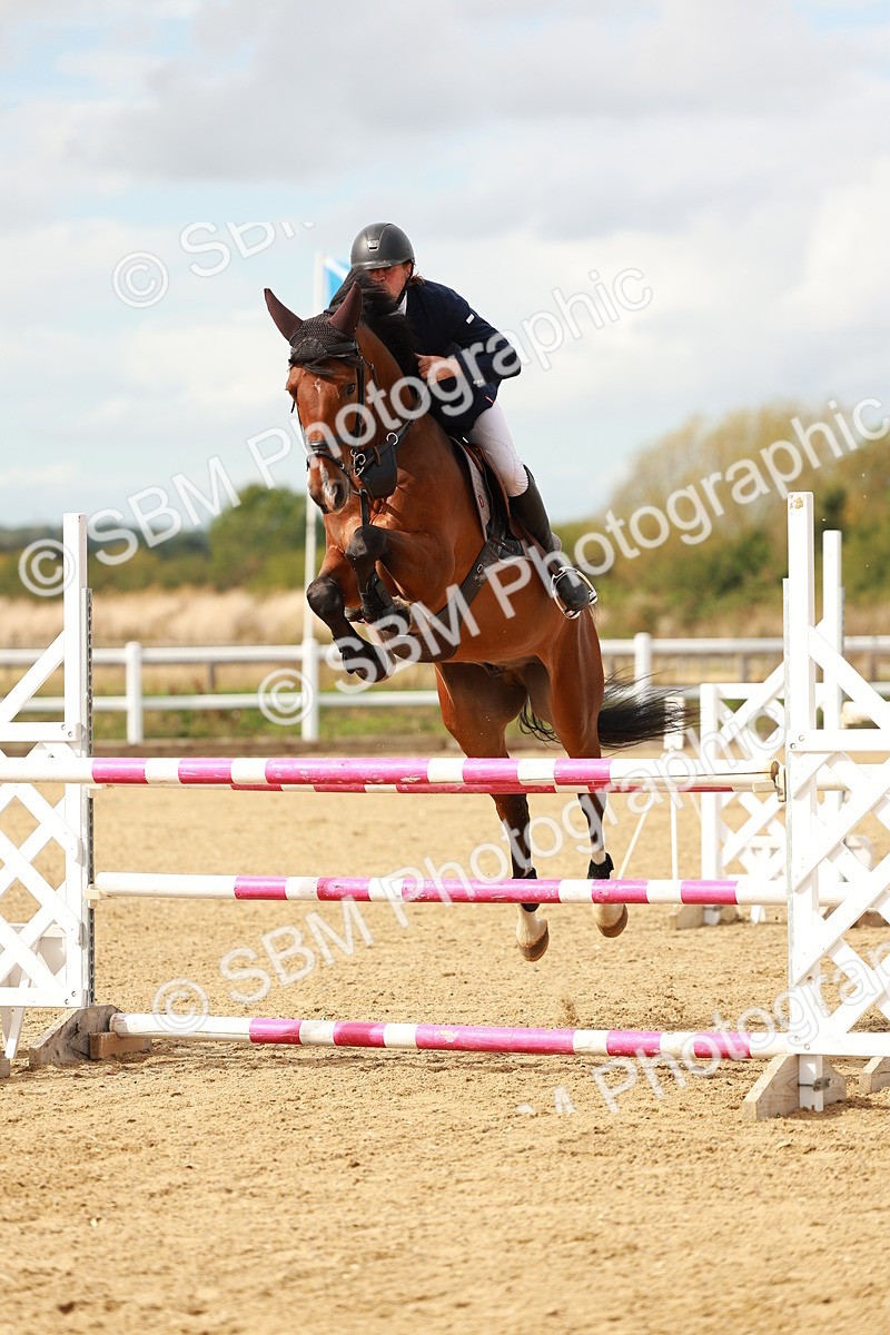SBM_001356 - Class 4 - Senior Newcomers - 1.10m