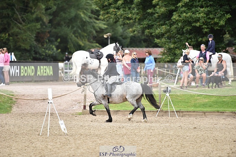 240802-101504-00761 - 70cm Round 1