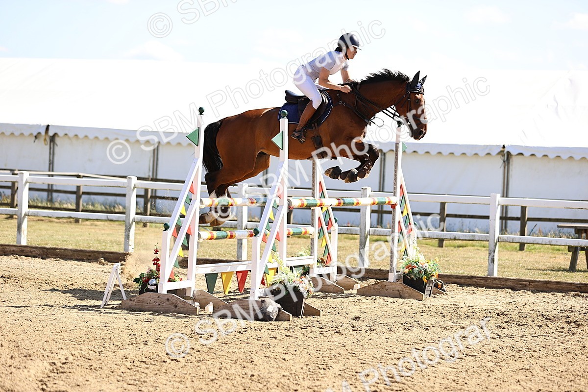 SBM_015509 - Class 16 - Senior foxhunter - 1.20m Open