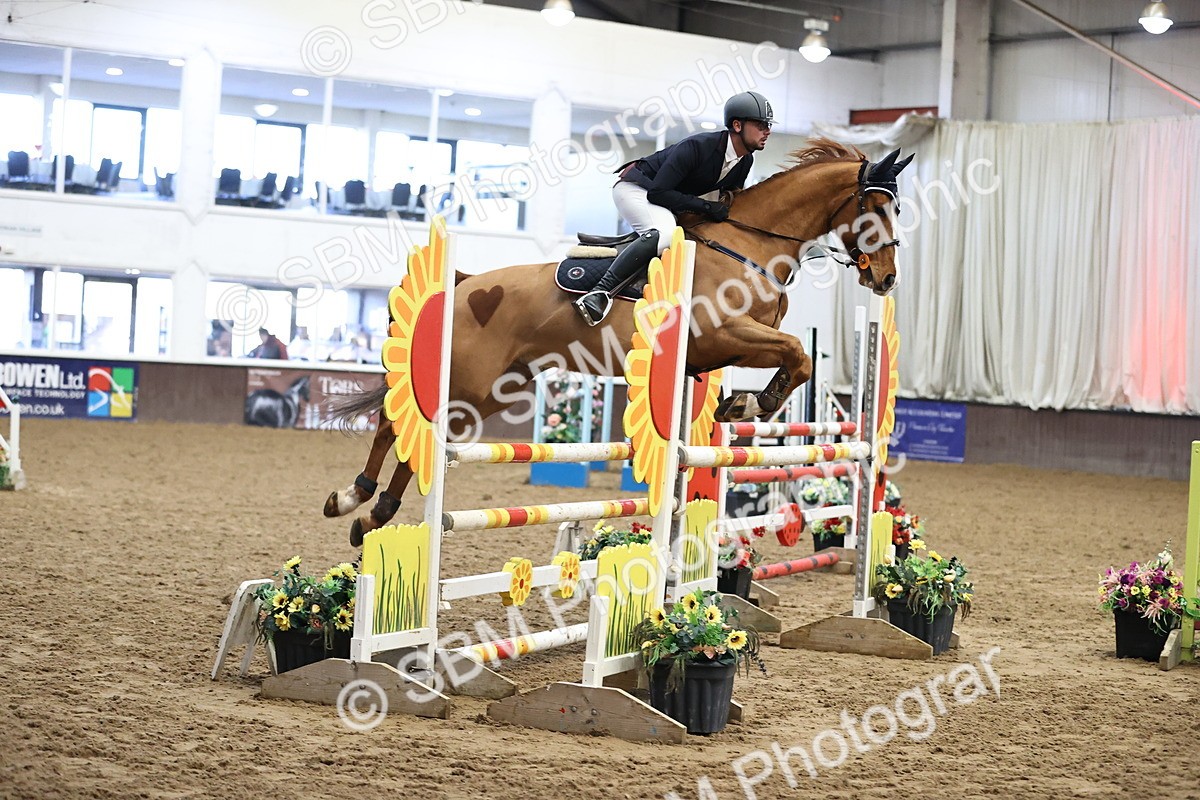 SBM_004910 - Class 16 - Senior Newcomers - 1.10m