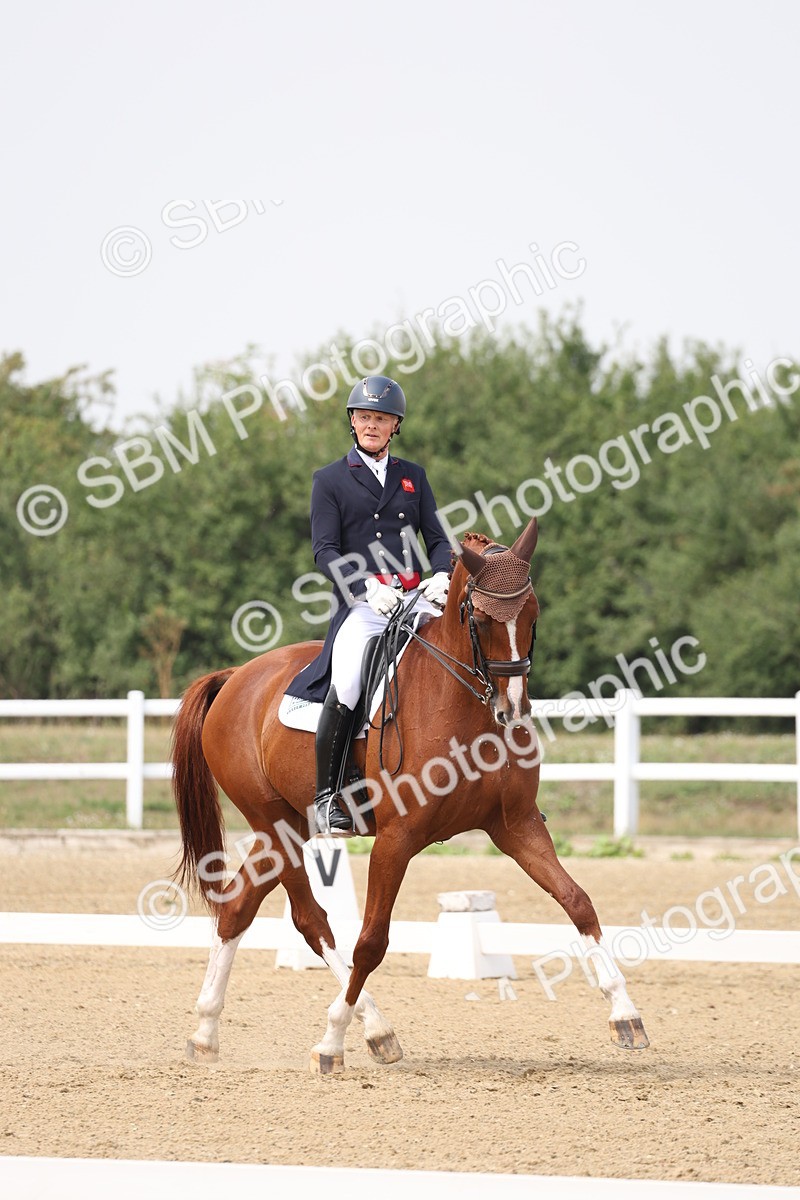 SBM_007389 - Class 9 - FEI INT I - 14.57-15.45