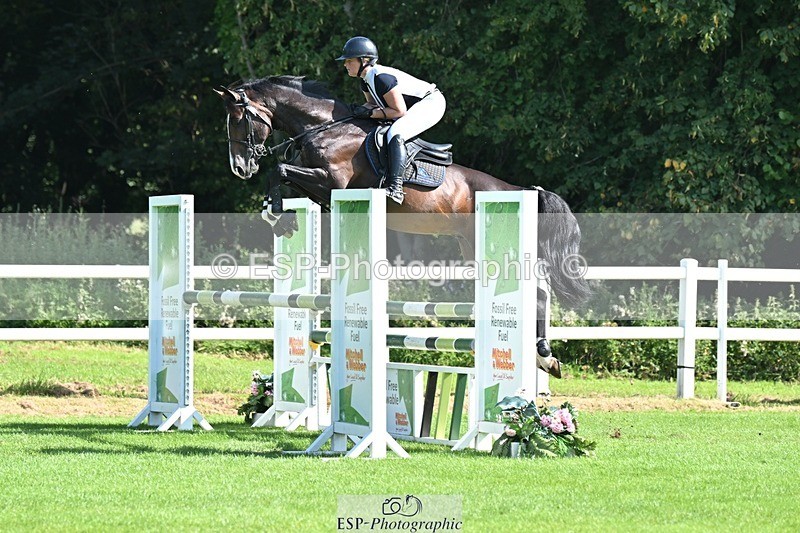 230909-112219-05156 - Cls 11 Snr Foxhunter & 1.20m Open