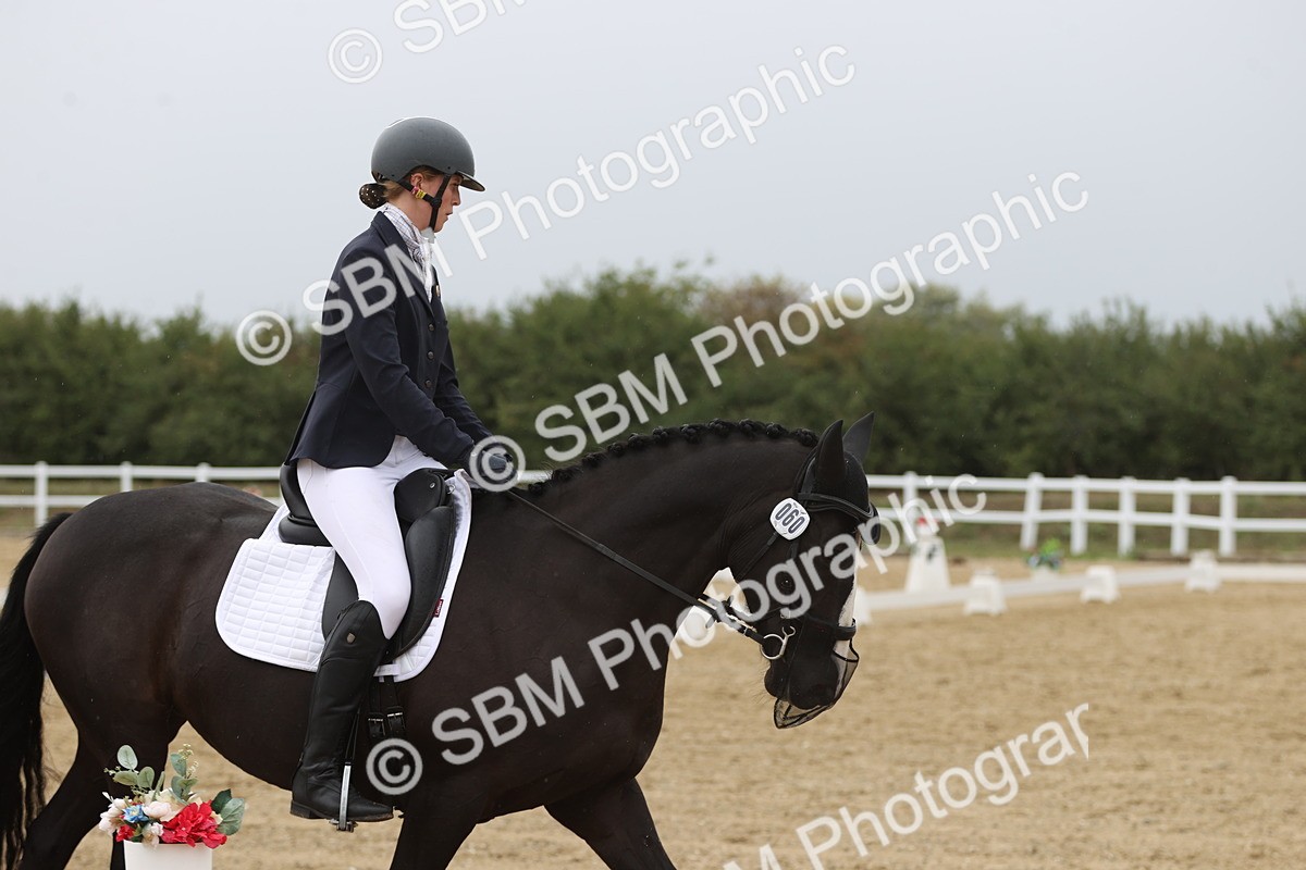 SBM_004379 - Class 9 - Novice 3 Champs