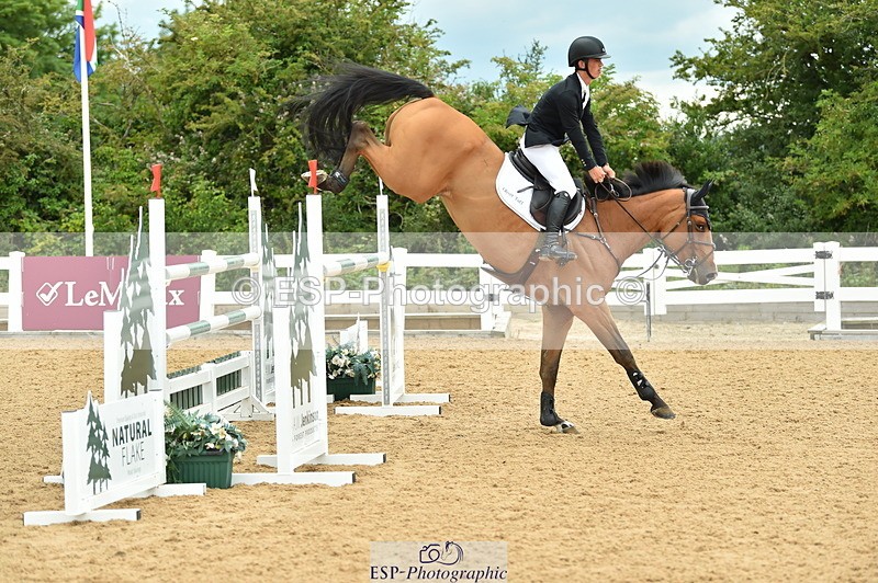 230720A-140200-03282 - Cls 21, 1 Star Gold 1.30m