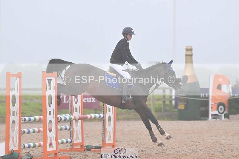 240813-194217-00996 - Classes 7 A&B 90cm