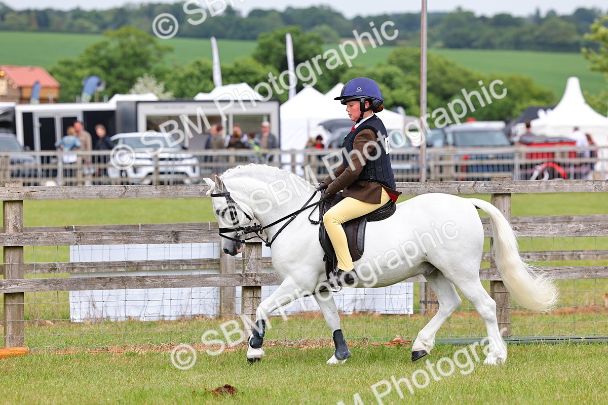 SBM_09498 - Class 44-45 - LIHS BSPS Open Nursery and Cradle Stakes
