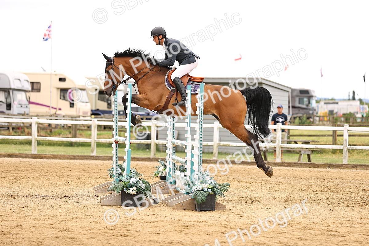 SBM_003334 - Class 21 - Senior Newcomers - 1.10m