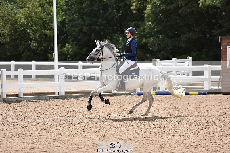 230806A-142802-02511 - Cls 22 Pony Foxhunter & 1.10m Open