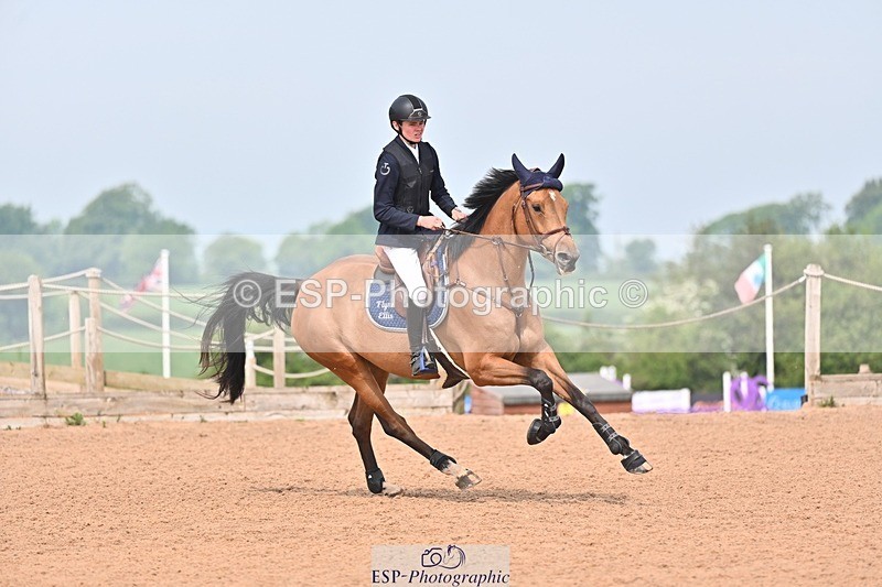 260509-105702-01757 - Cls 26a Snr Foxhunter