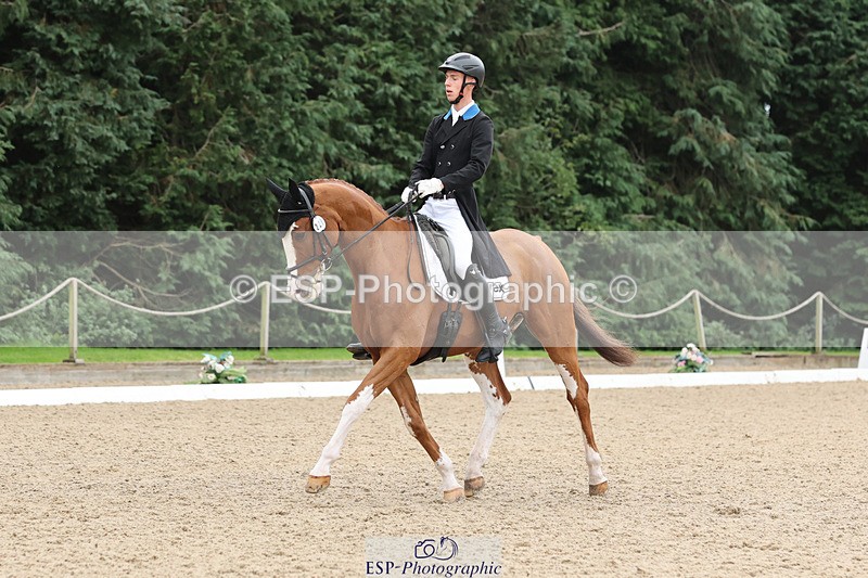 241024-143918-04114 - 228-Callum.Banfield-JIN.VAN.DE.DOELVELDEN.Z