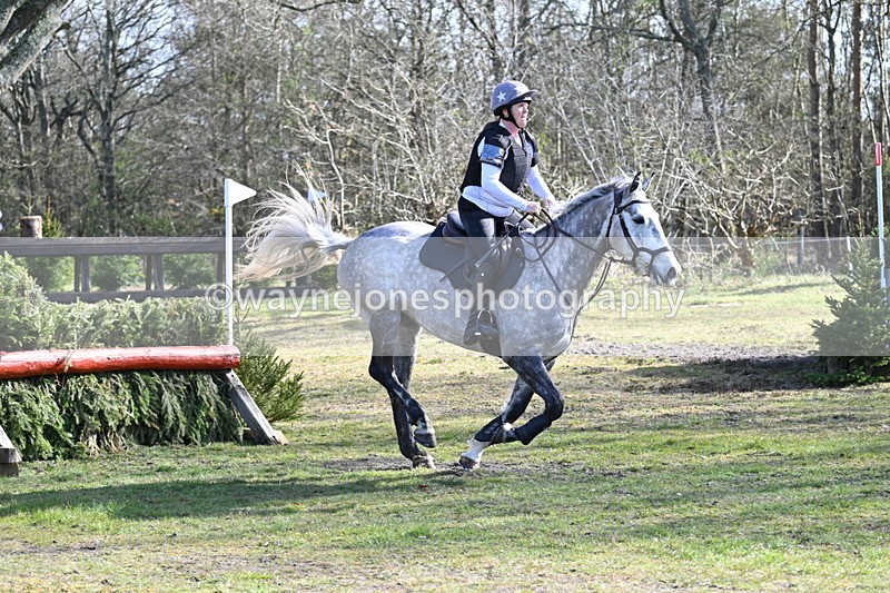 WJ7_9991 - Time 10:13 to 10:38 Times at the Fence