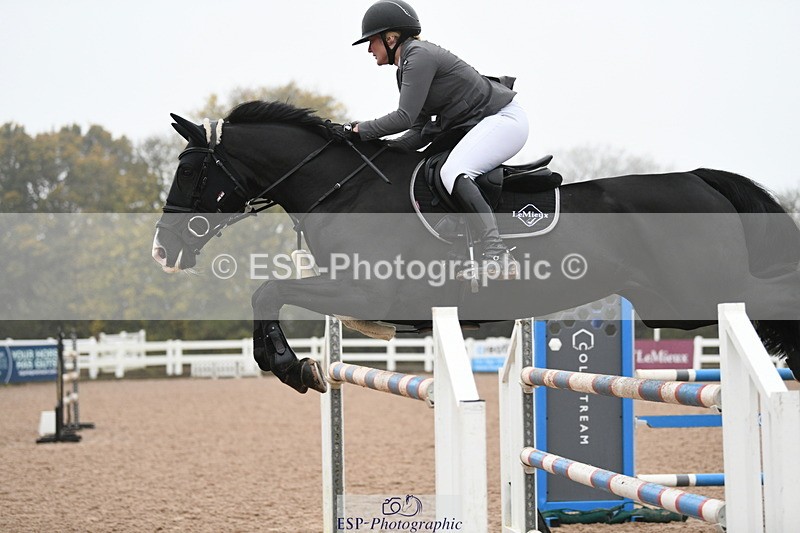 241103A-134104-08295 - SUN Cls 22 Blue Chip Performance Jump Off