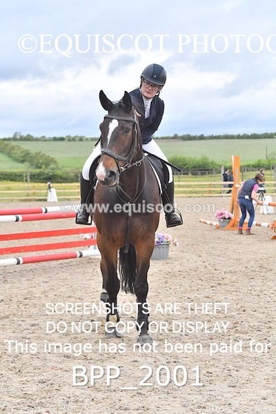 BPP_2001 - SAT CLASS 10 Senior British Novice/ 90cm Open