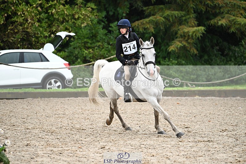 240824X-093248-23235 - 70cm Round 2 9.30 to 10.30