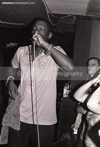 13 - Friends-&-Family @ the-roadhouse 27.09.01