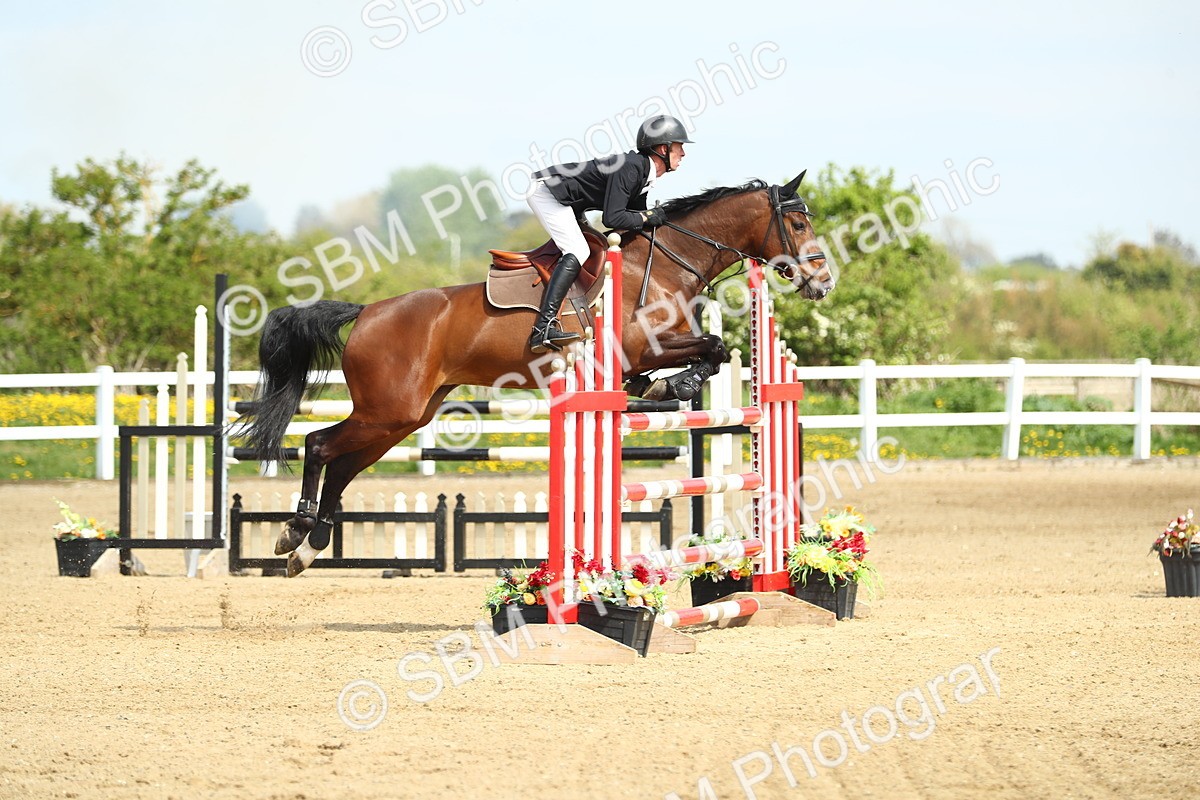 SBM_001262 - Class 5 - Senior Foxhunter 1.20m