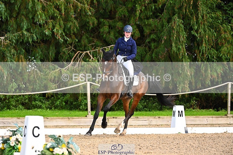 231021-145102-18810 - 255-CLOUDBERRY.BLUE-Isabelle.Downes-DR