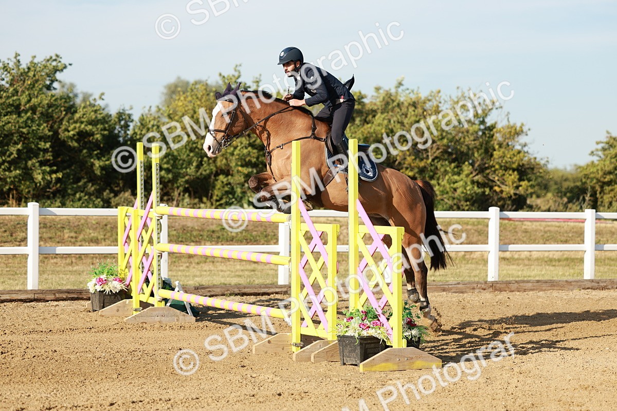 SBM_008811 - Class 6 - National 1.30m 1.40m Open Handicap