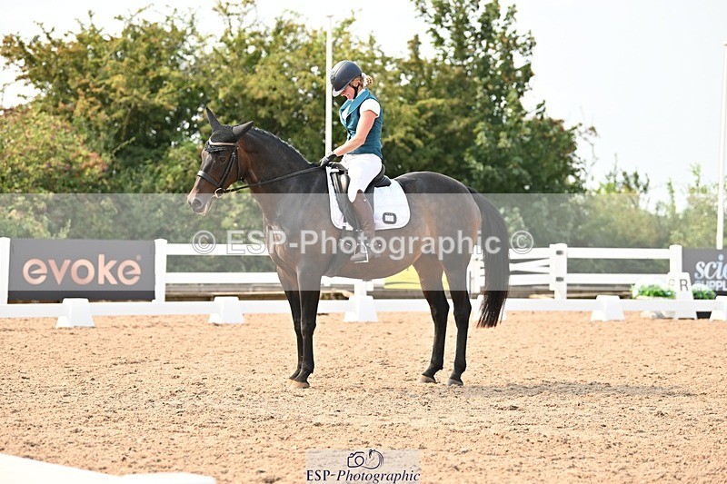 250816-153258-05890 - 036-Georgina.YoungMinuet1v