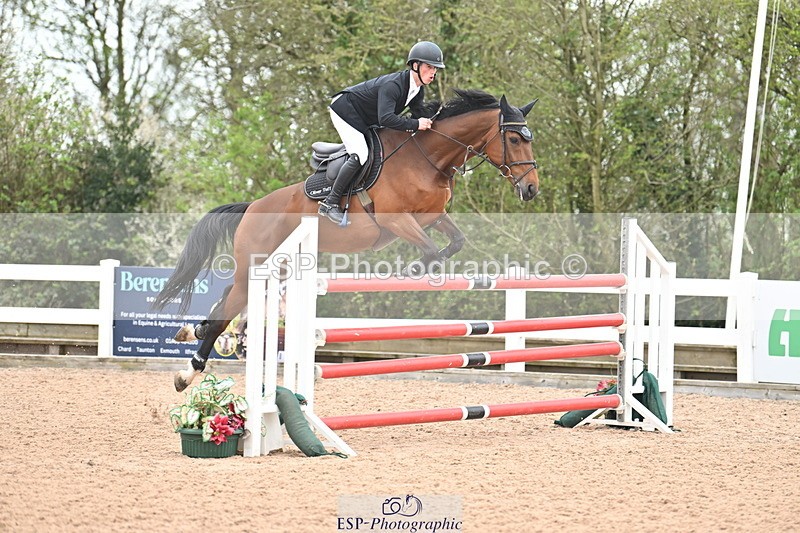 240406A-153518-04166 - Cls 17 National 1.30m Open