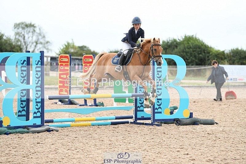 250807-131500-01042 - 80cm Round 2