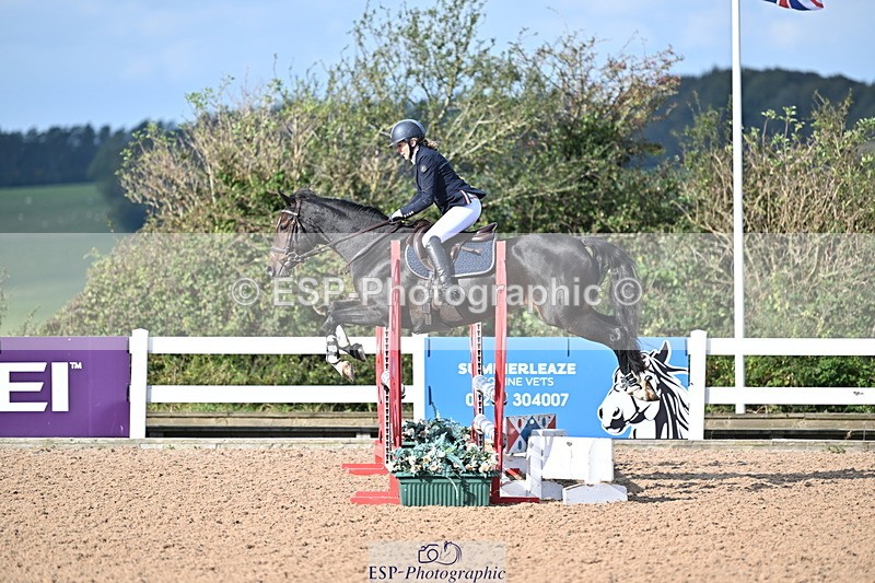 241004A-110106-01498 - Fri 07 Snr Brit Nov & 90cm Open