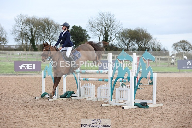 241117X-142250-04934 - Cls 37s 138cm