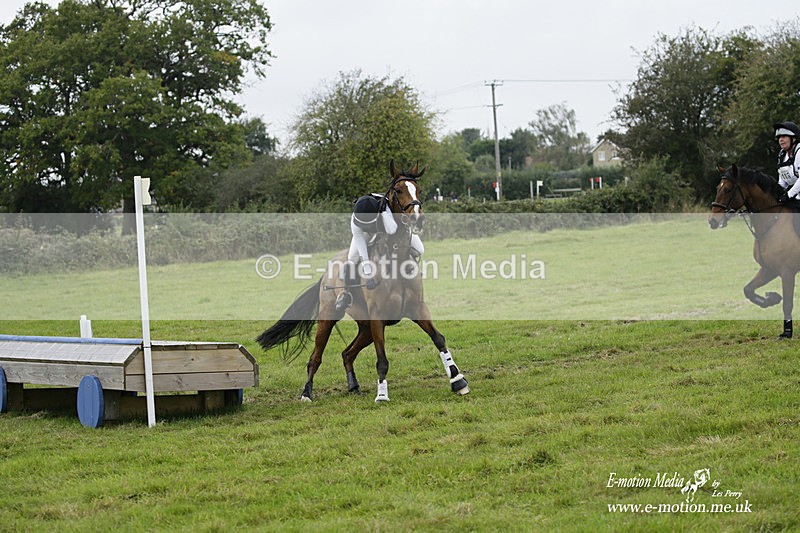  WWHT 171021 2208 - Novice Pairs (0.80m)  17/10/21