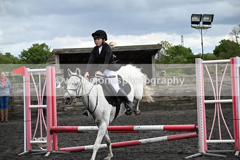 WJ6_0144 - Class 13 Novice 60cm