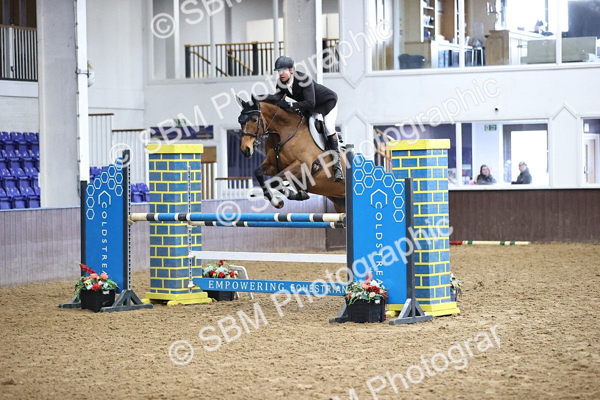 SBM_006067 - Class 16 - Senior Newcomers - 1.10m Open