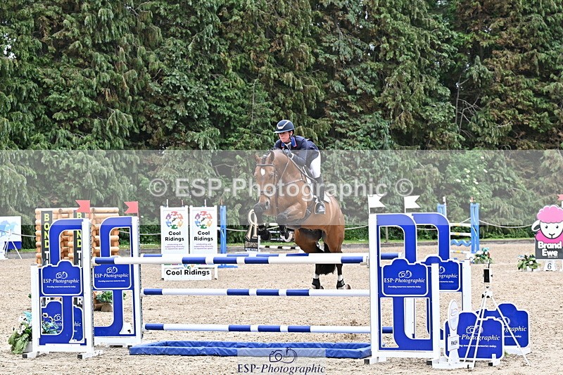 250524A-142234-12477 - D-460-Jenny.Caras-SOMMERSBY