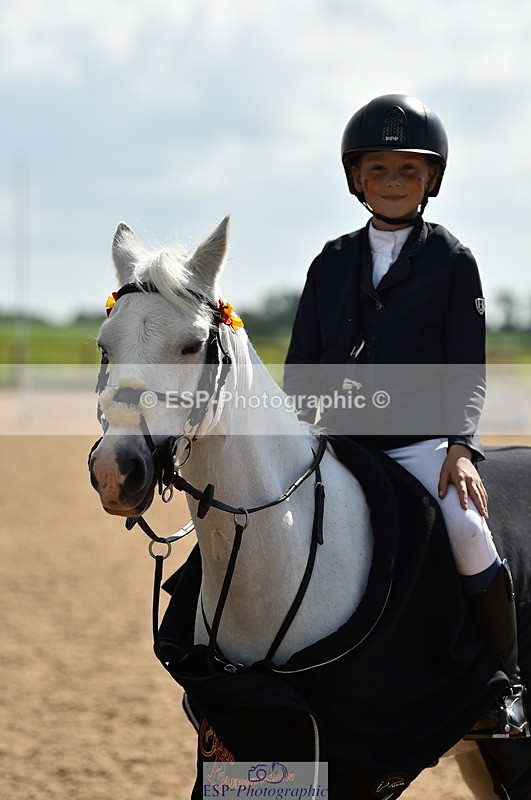 230902A-144638-01812 - Cls 3B Pony Medium 90cm