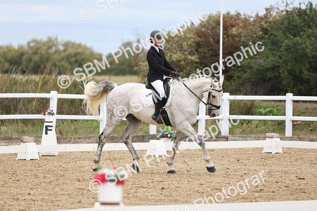 SBM_003588 - Class 7 - Novice 2 Warm Up