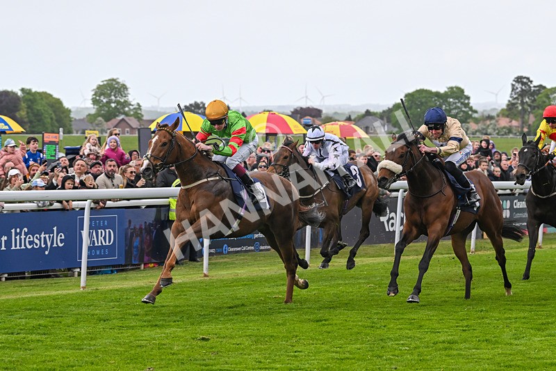 050525-Race 2-Hundred Caps-4258 - Race 2