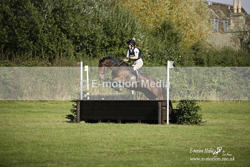  WWHT 171021 3163 - Intermediate (0.90m)  17/10/21