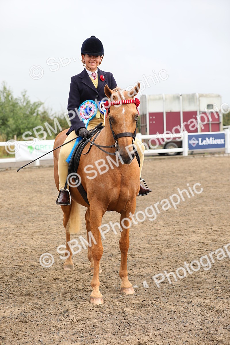 SBM_22387 - Class 807 - Young Rider 11 to 16 Yrs