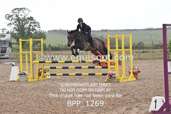 BPP_1269 - CLASS 10 SAT Senior BritiNovice/ 90cm Open