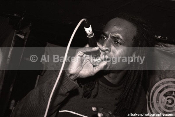 09 insight - Friends-&-Family @ the-roadhouse 16.11.02